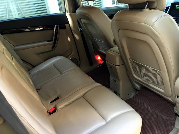 Chevrolet Captiva 2009 Ltz vàng cát đẹp tuyệt luôn nha.