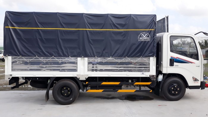 Xe tải Đô Thành IZ65 tải trọng 3.490 kg thùng mui bạt dài 4.3 m đời 2018, euro4 tại Kiên Giang