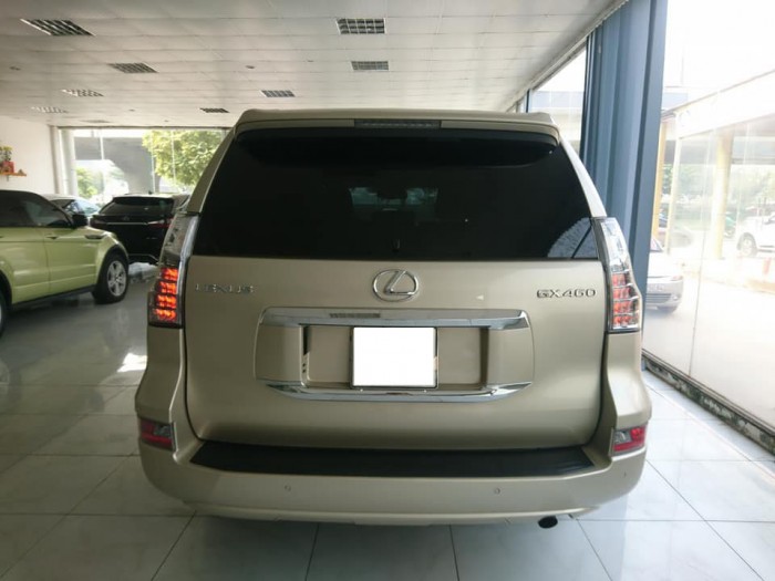 Lexus GX 460 model 2017 màu vàng cát