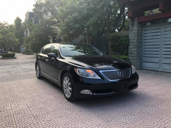 Lexus LS460L 4 chỗ, sản xuất 2008, đk T10/2009. Full kịch đồ.