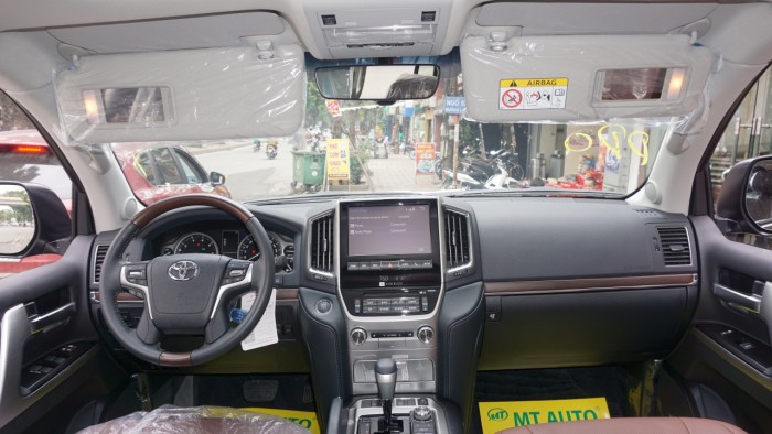 Bán Toyota Land Cruiser VX.R 4.6 AT đời 2017,nhập Trung Đông mới 100%