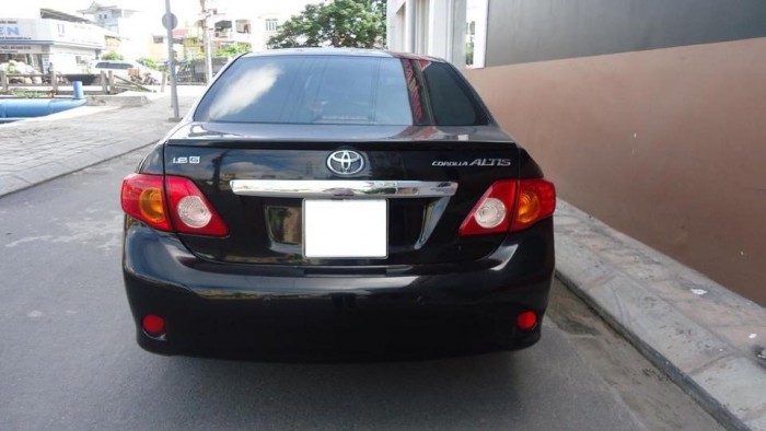 Cần tiền trả nợ bán gấp xe Altis đơi 2009 số sàn màu đen bóng