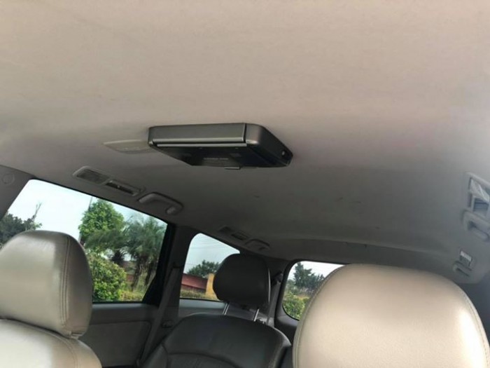 Cần bán Mitsubishi Grandish 2006 màu bạc