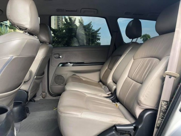 Cần bán Mitsubishi Grandish 2006 màu bạc