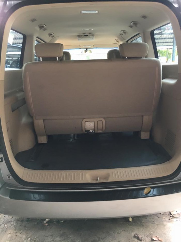 Bán xe Hyundai Starex 2015 máy dầu số sàn 9 chỗ màu bạc cực mới