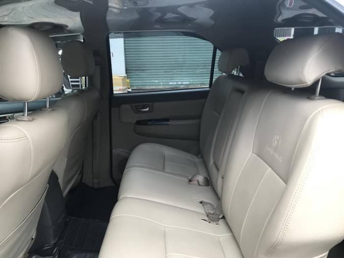 Cần bán gấp Toyota Fortuner 2012 máy dầu