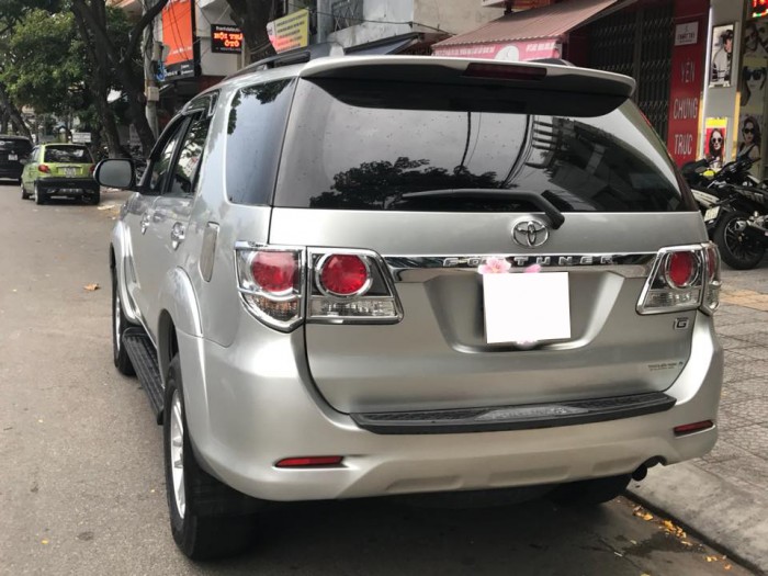 Cần bán gấp Toyota Fortuner 2012 máy dầu