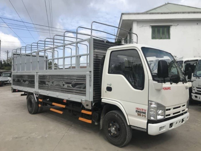 ISUZU 1.9 tấn thùng dài 6.2m chạy trong thành phố