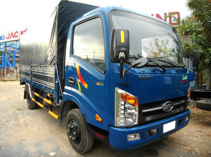 Xe tải Veam VT252-1 trọng tải 2,5tan thùng dài 4m2 đời 2017