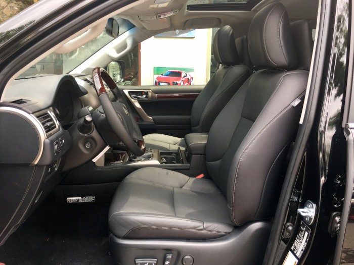 Cần bán Lexus GX 460 sản xuất năm 2018, màu đen, nhập khẩu Mỹ. LH 0982.842838