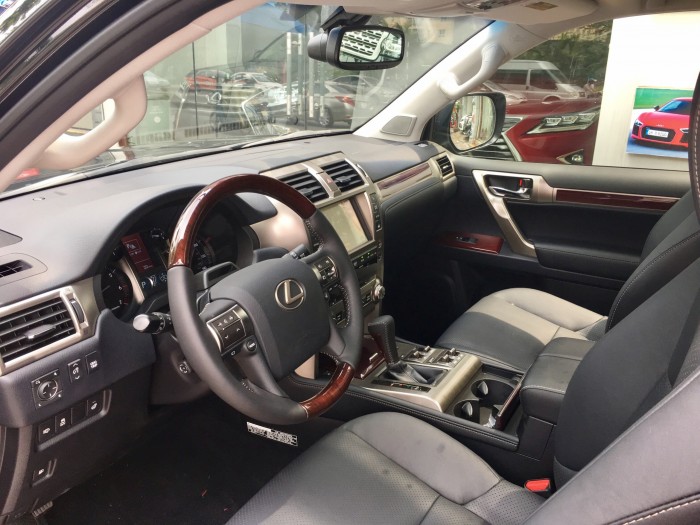 Cần bán Lexus GX 460 sản xuất năm 2018, màu đen, nhập khẩu Mỹ. LH 0982.842838