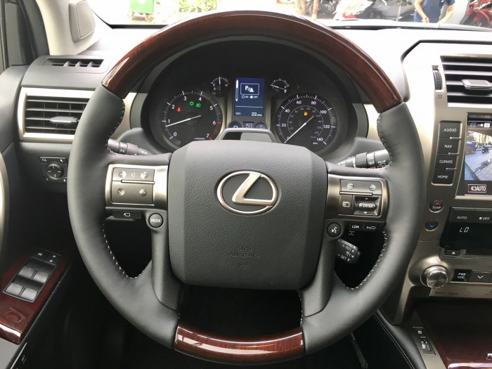 Cần bán Lexus GX 460 sản xuất năm 2018, màu đen, nhập khẩu Mỹ. LH 0982.842838
