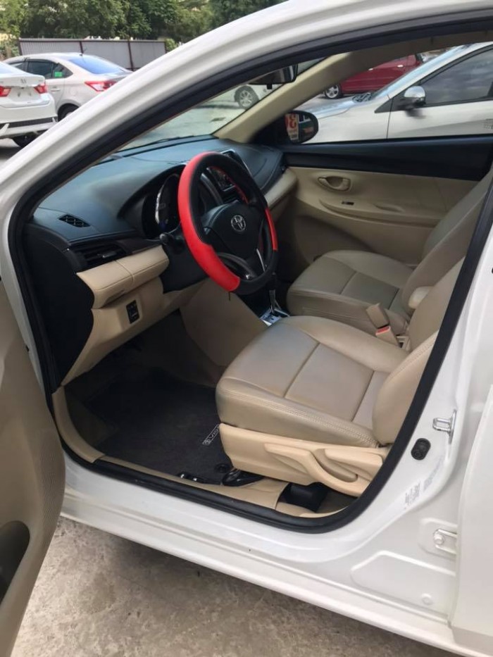 Cần bán gấp Toyota Vios 2017 bản E màu trắng