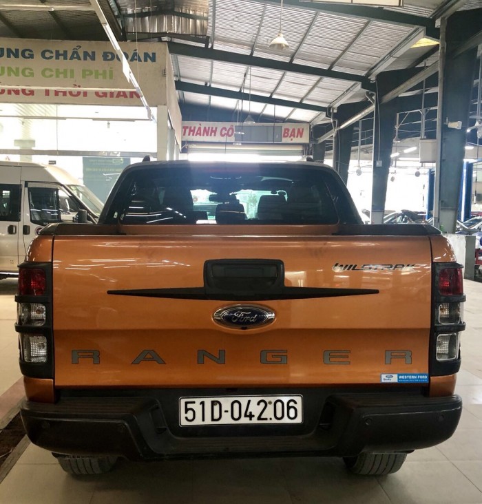 Bán Ford Wiltrack 3.2L sx 2k16 màu cam