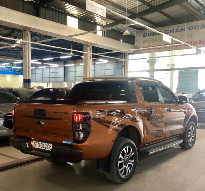 Bán Ford Wiltrack 3.2L sx 2k16 màu cam