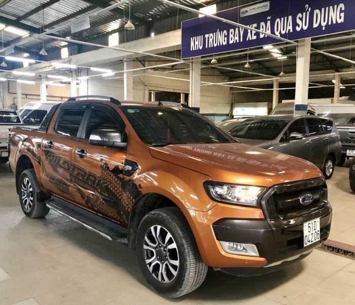Bán Ford Wiltrack 3.2L sx 2k16 màu cam