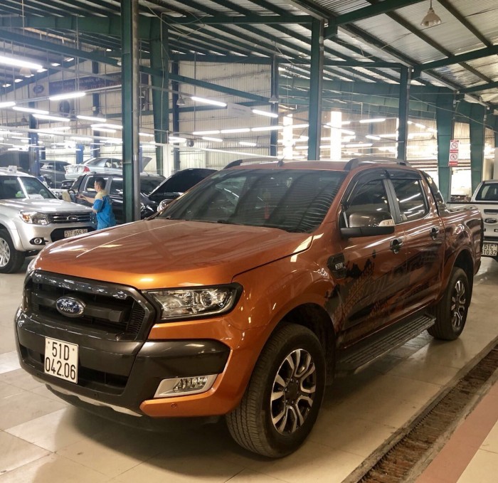 Bán Ford Wiltrack 3.2L sx 2k16 màu cam