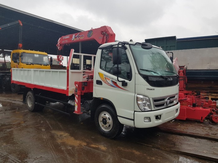 Xe Cẩu Tự Hành Thaco Ollin700C gắn Cần Cẩu Unic370 4 đốt