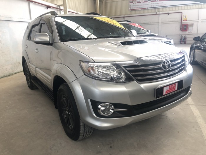 Bán Fortuner 2.5G Máy dầu số sàn, trả góp, giá tốt