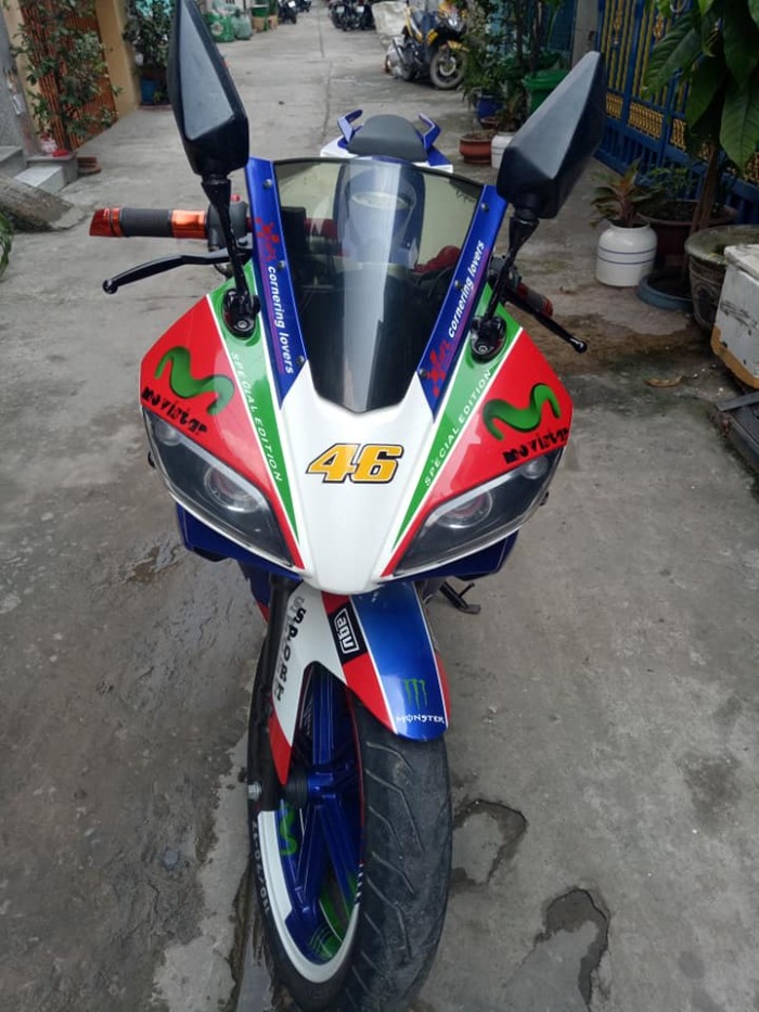 Cần bán xe Moto phoenix 175c màu xanh -trắng bstp mới 95% nguyên zin