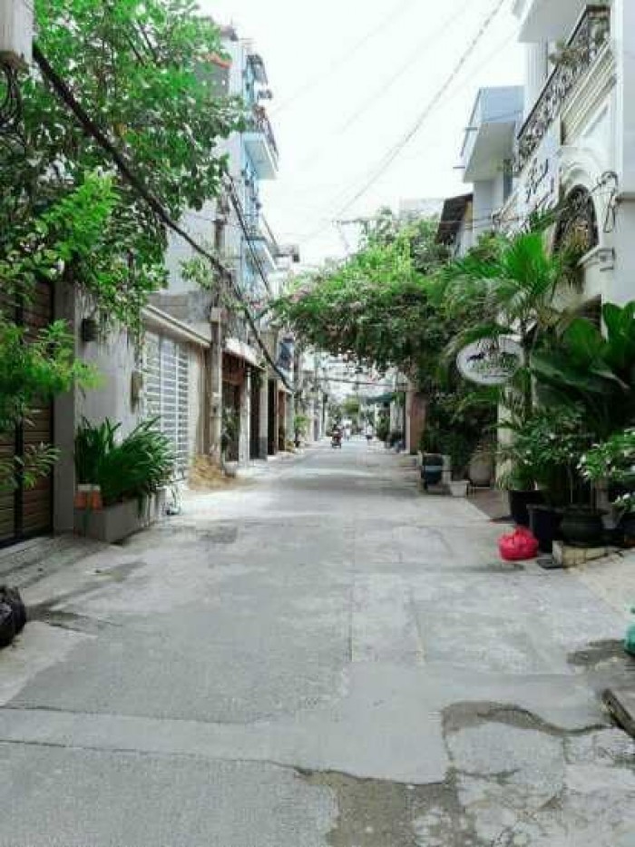 !!!hot!!! bán gấp nhà Mt Bùi Minh Trực, Q8. Dt 110 m2