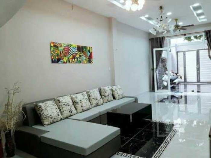 !!!hot!!! bán gấp nhà Mt Bùi Minh Trực, Q8. Dt 110 m2