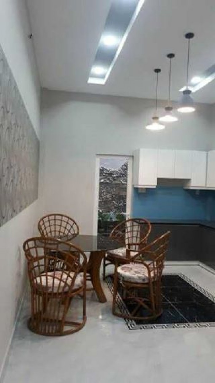 !!!hot!!! bán gấp nhà Mt Bùi Minh Trực, Q8. Dt 110 m2