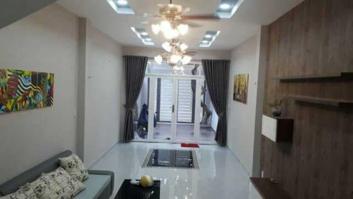 !!!hot!!! bán gấp nhà Mt Bùi Minh Trực, Q8. Dt 110 m2