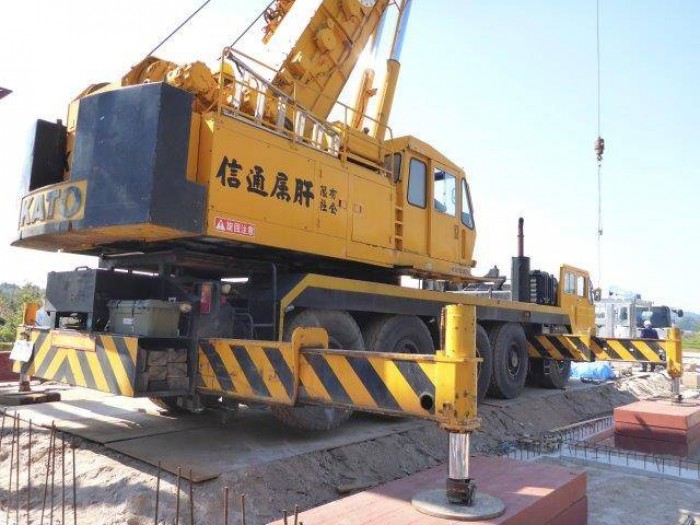 Xe Cẩu Kato- Ka1200- 1995 -----Gia Tot---