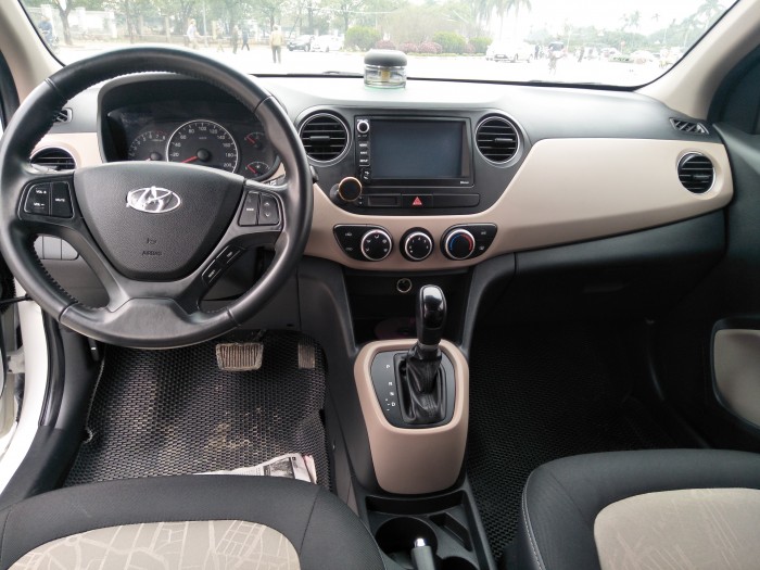 Cần bán xe i10 , bản full , sx 2017, số tự động