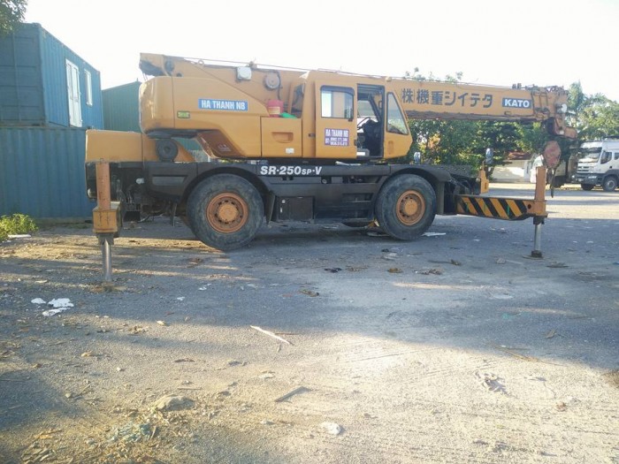 Xe cẩu Kobelco bánh béo - bán và cho thuê