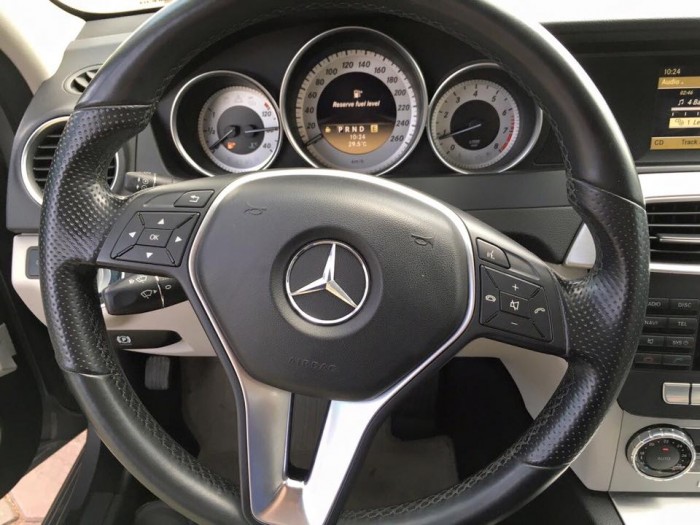 Bán xe Mercedes C200 2012 màu xám số tự động tên tư nhân biển TP