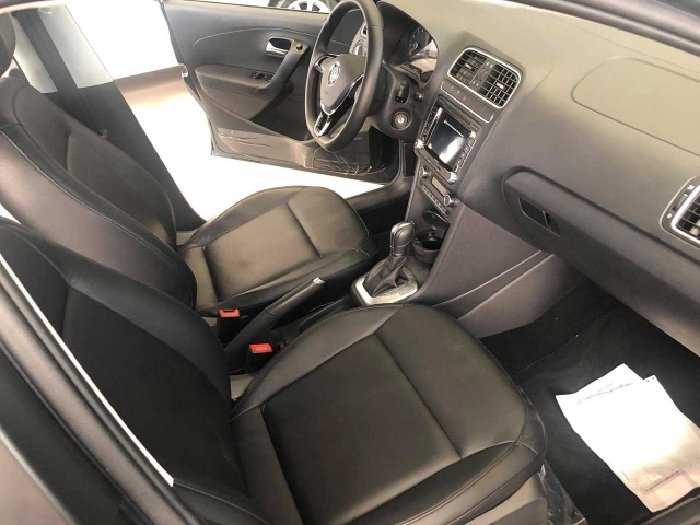 Volkswagen Polo 1.6 Số Tự Động, Dễ Lái,