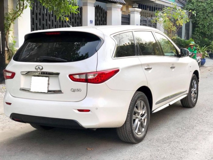 Gia đình cần bán xe Infiniti qx60 đăng ký 2015, số tự động, bản full option màu trắng