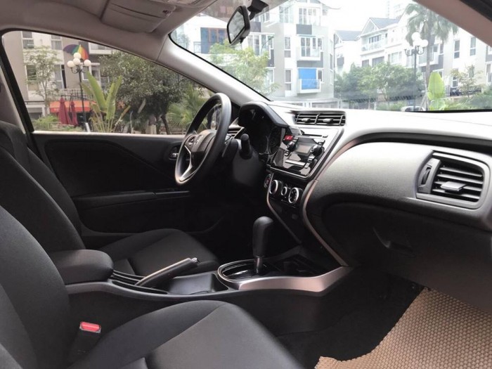Kẹt tiền bán Honda City 2016 bản tự động full zin như hãng