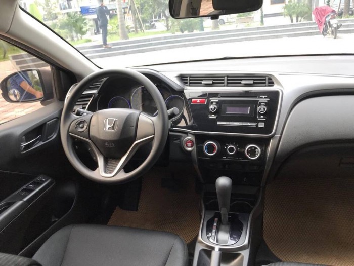 Kẹt tiền bán Honda City 2016 bản tự động full zin như hãng