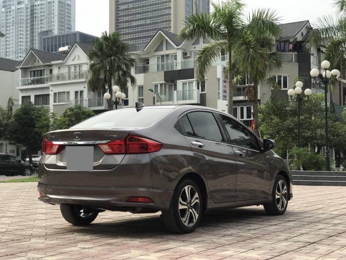 Kẹt tiền bán Honda City 2016 bản tự động full zin như hãng