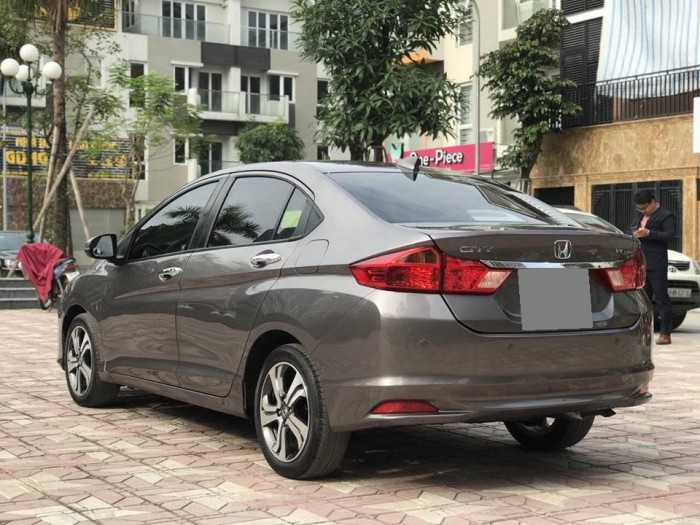 Kẹt tiền bán Honda City 2016 bản tự động full zin như hãng