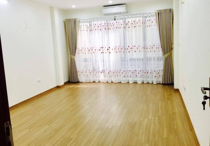 Bán nhà riêng phân lô ô tô đỗ cửa Lê Trọng Tấn Hoàng Văn Thái 45m2x5T, MT 5 m