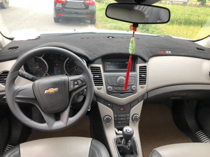 Cần tiền bán gấp Chevrolet Cruze 2016 số sàn