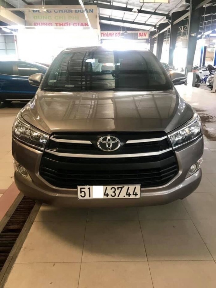 Innova 2.0E, 2016, xe cá nhân, màu đồng