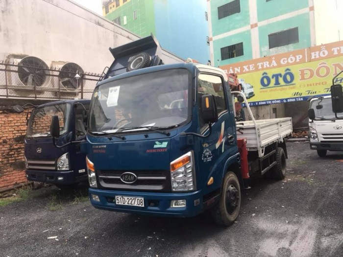 Bán xe tải Cẩu VEAM VT255 Cẩu UNIC 290 4 khúc tải trong 1,6 Tấn