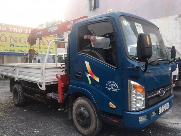 Bán xe tải Cẩu VEAM VT255 Cẩu UNIC 290 4 khúc tải trong 1,6 Tấn