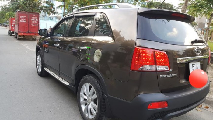 Cần tiền bán gấp xe Kia Sorento 2014 số tự động