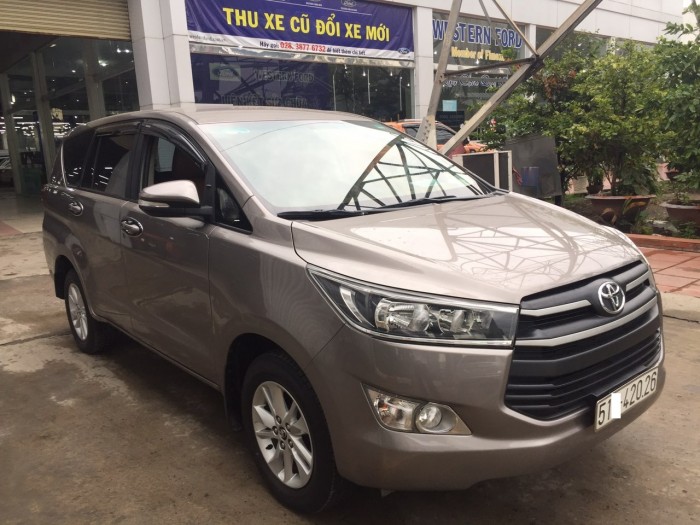 Innova 2017, màu đồng, xe cá nhân, bảo hành hãng