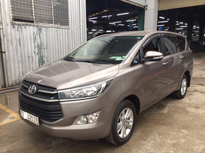 Innova 2017, màu đồng, xe cá nhân, bảo hành hãng