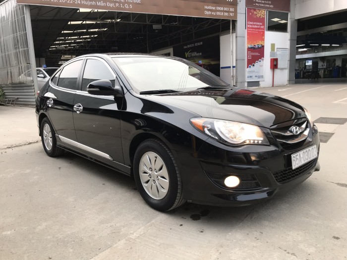 Bán Hyundai Avante 1.6MT màu đen VIP số sàn sản xuất 2013 biển tỉnh chạy 58000km