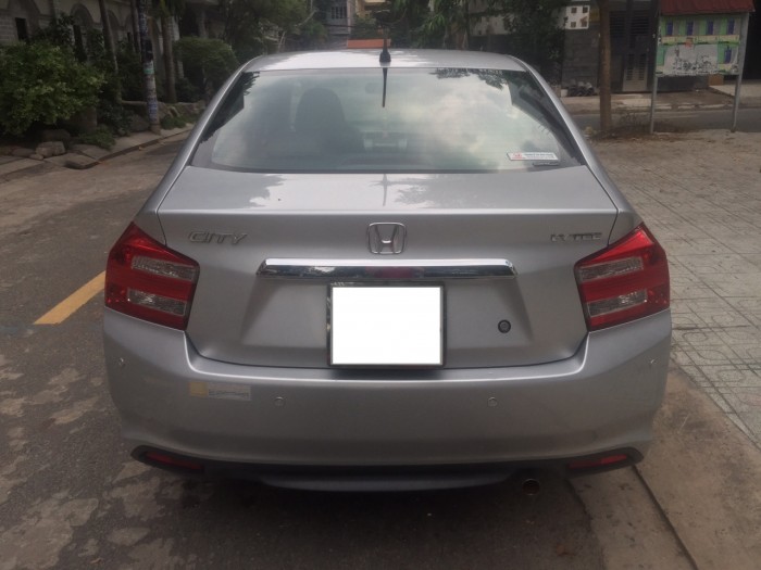 Bán xe Honda City 1.5MT màu bạc