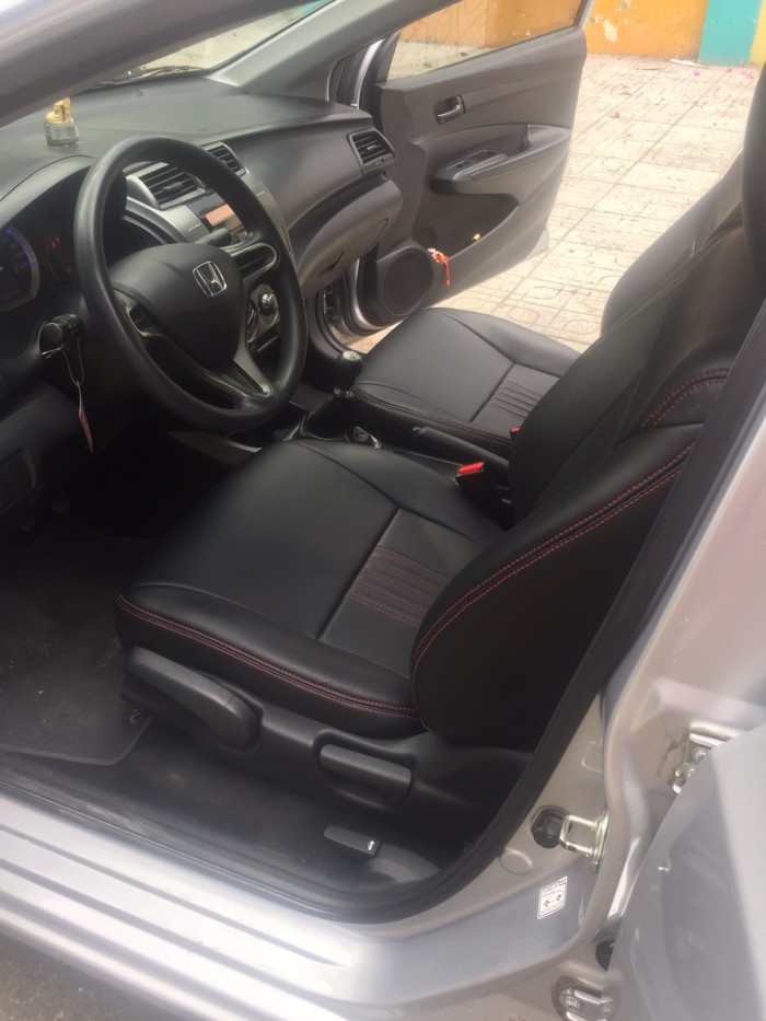 Bán xe Honda City 1.5MT màu bạc