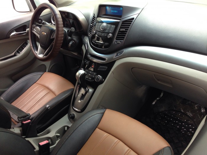 Cần bán xe Chevrolet Orlando 1.8LTZ 2014 màu xám chì bstp